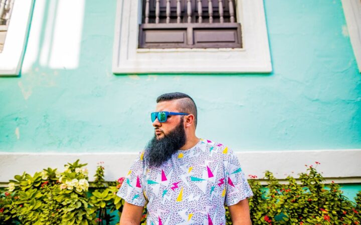 How to Incorporate Bold Colors into Your Wardrobe