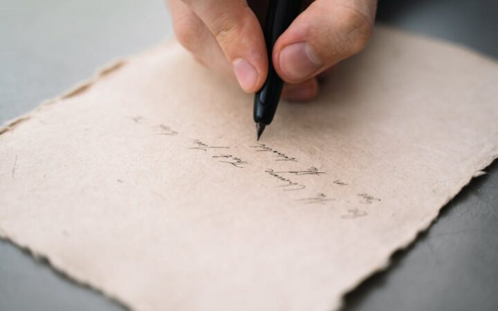 Reviving the Art of the Handwritten Note: A Gentleman’s Guide in 2026